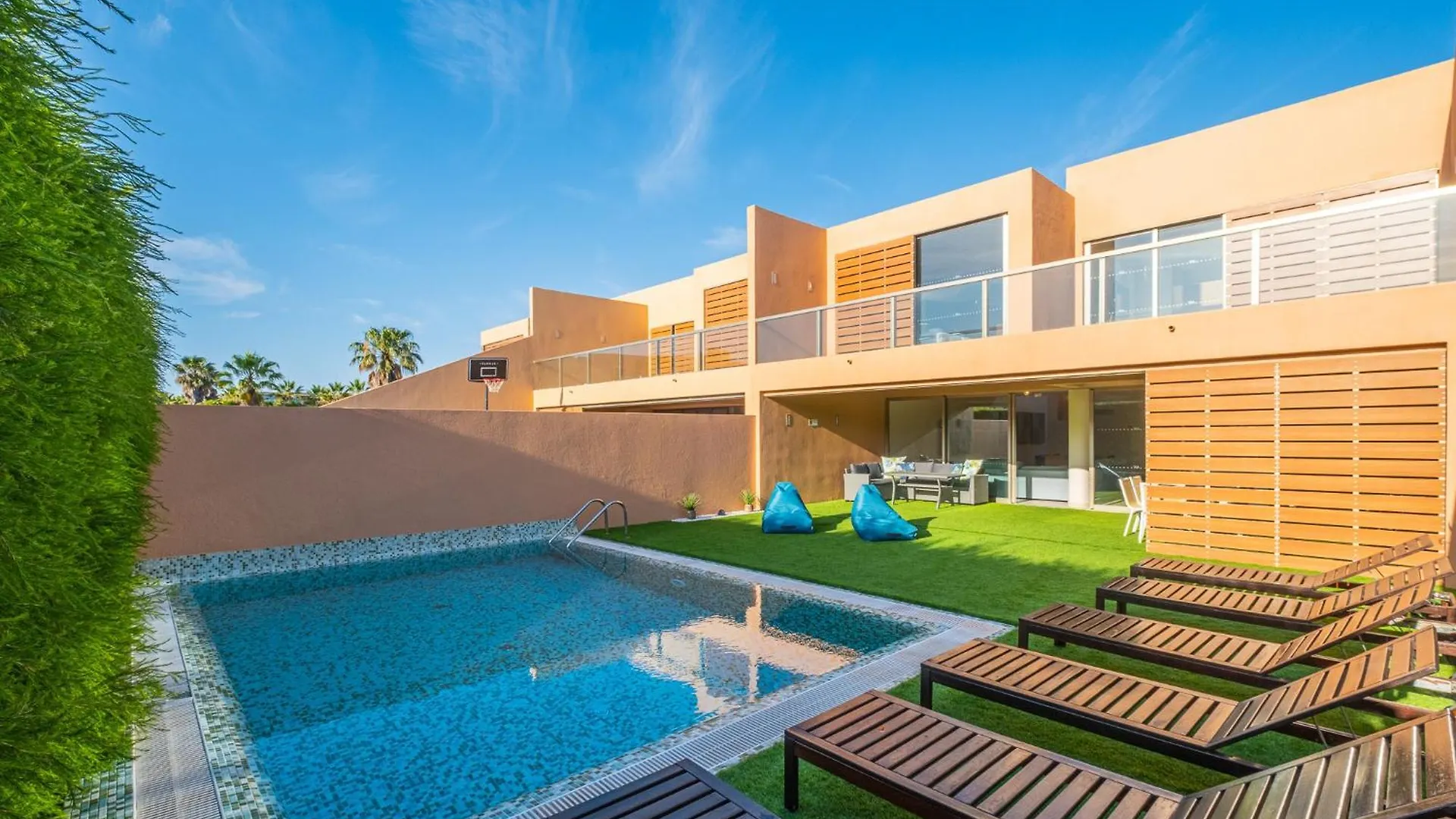 Villa Golf Guia  Holiday home